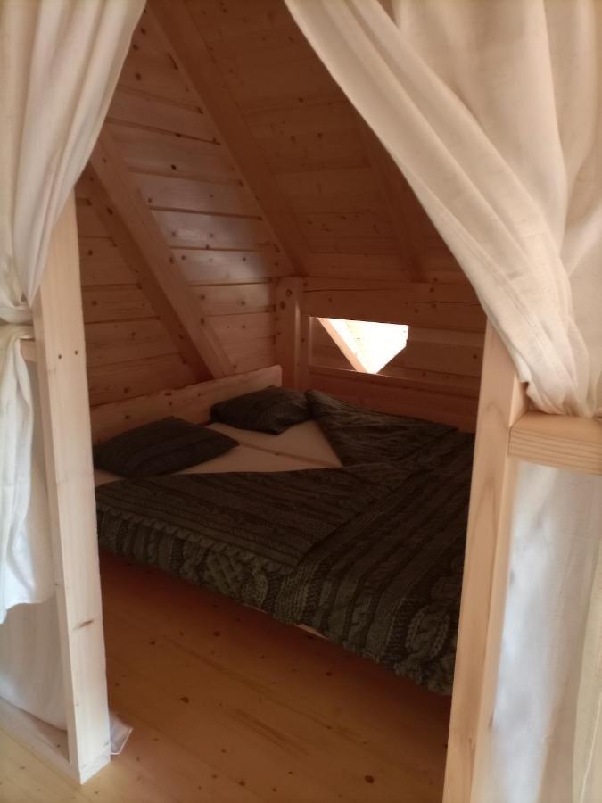 Kamp Beli Gaber Hotell Stari Trg pri Lozu Eksteriør bilde